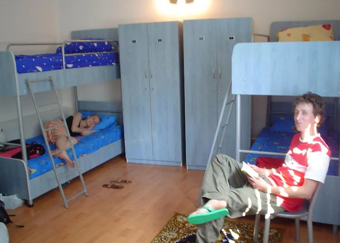 Rolling Stone Hostal *